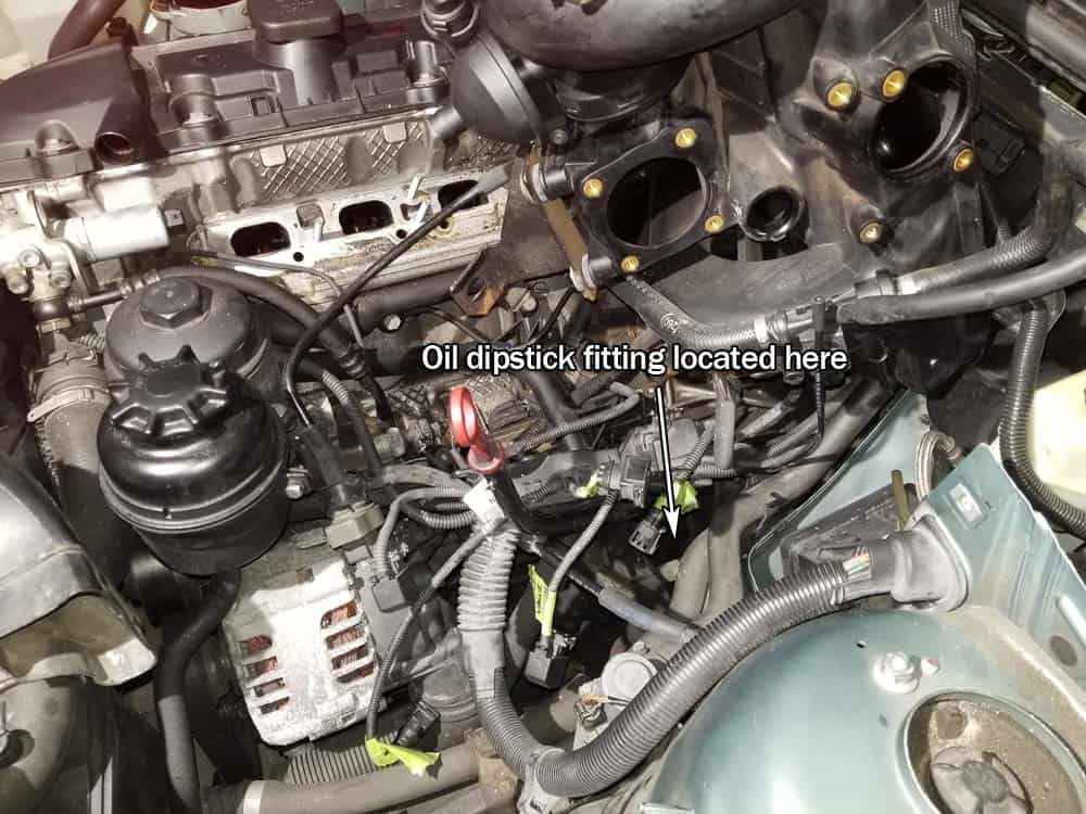 BMW E46 PCV Valve Replacement 1998-2006 Series M52/M54 | vlr.eng.br