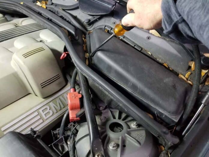 BMW N62 Intake Manifold Gasket Replacement V8 5,6,7 and X5 Series