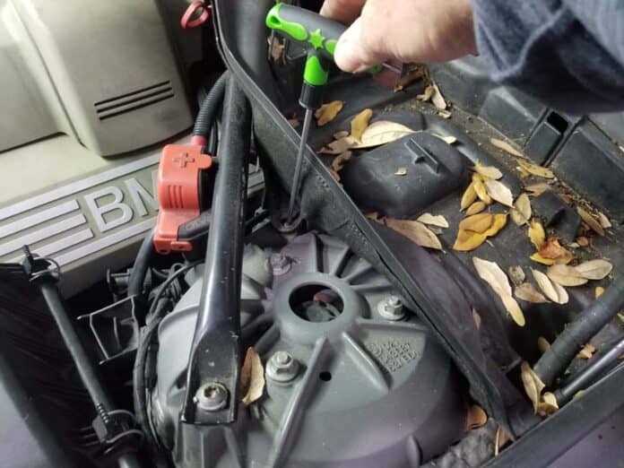 BMW N62 Intake Manifold Gasket Replacement V8 5,6,7 and X5 Series