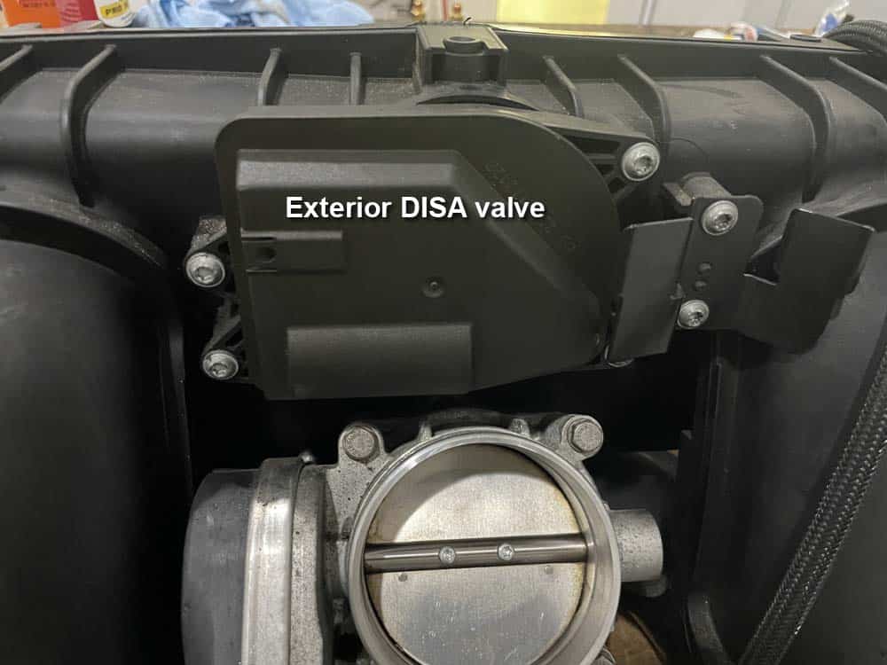 bmw n52 disa valve repair - Locate the exterior DISA valve
