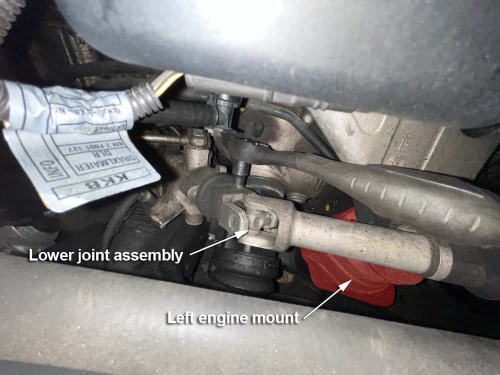 bmw e60 engine mount replacement - Remove the pinch bolt on the lower joint assembly