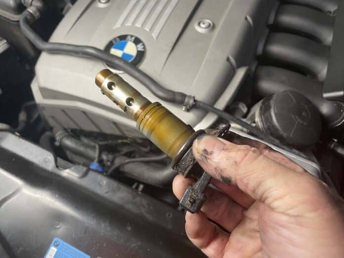 BMW N52 VANOS Solenoid Replacement 1,3,5,6,7,X1,X3,X5,Z4 6cyl.