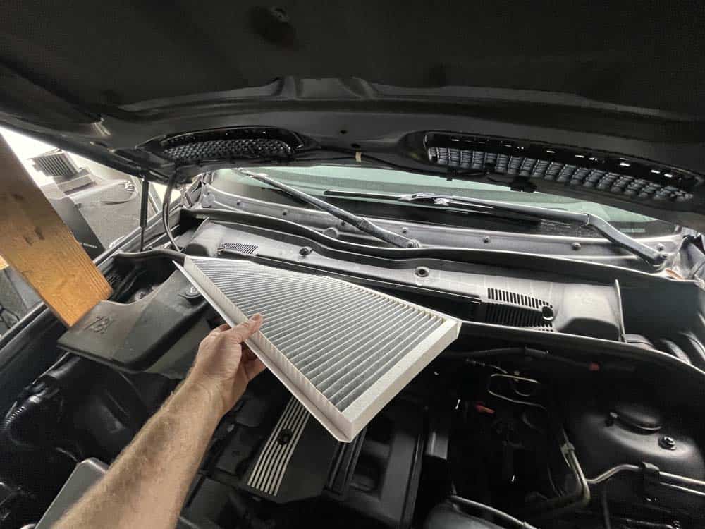 bmw e53 air filter microfilter replacement - Remove the microfilter