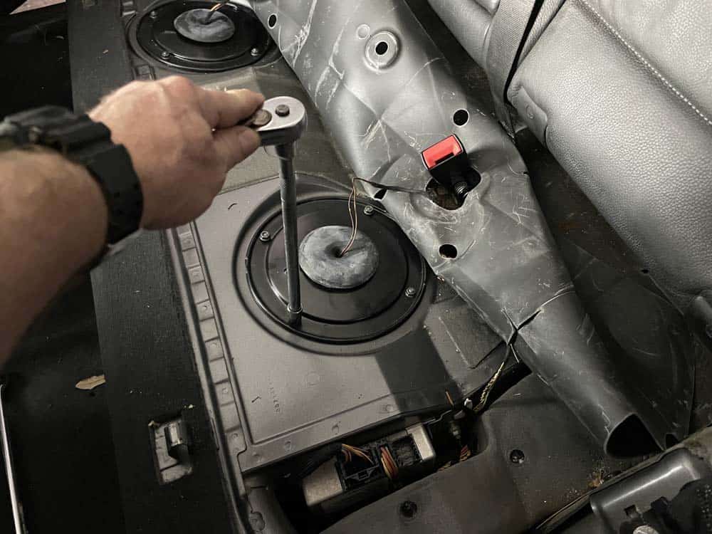 bmw e53 fuel pump replacement - Remove the four nuts securing the fuel level sensor lid