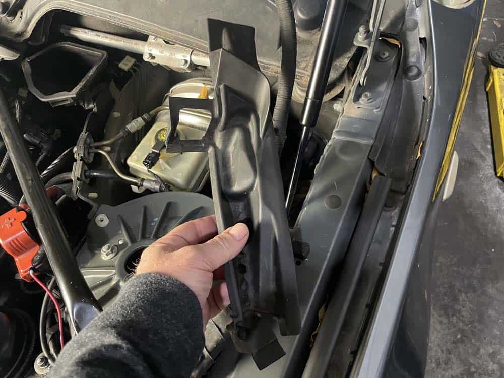 Remove the left inlet manifold