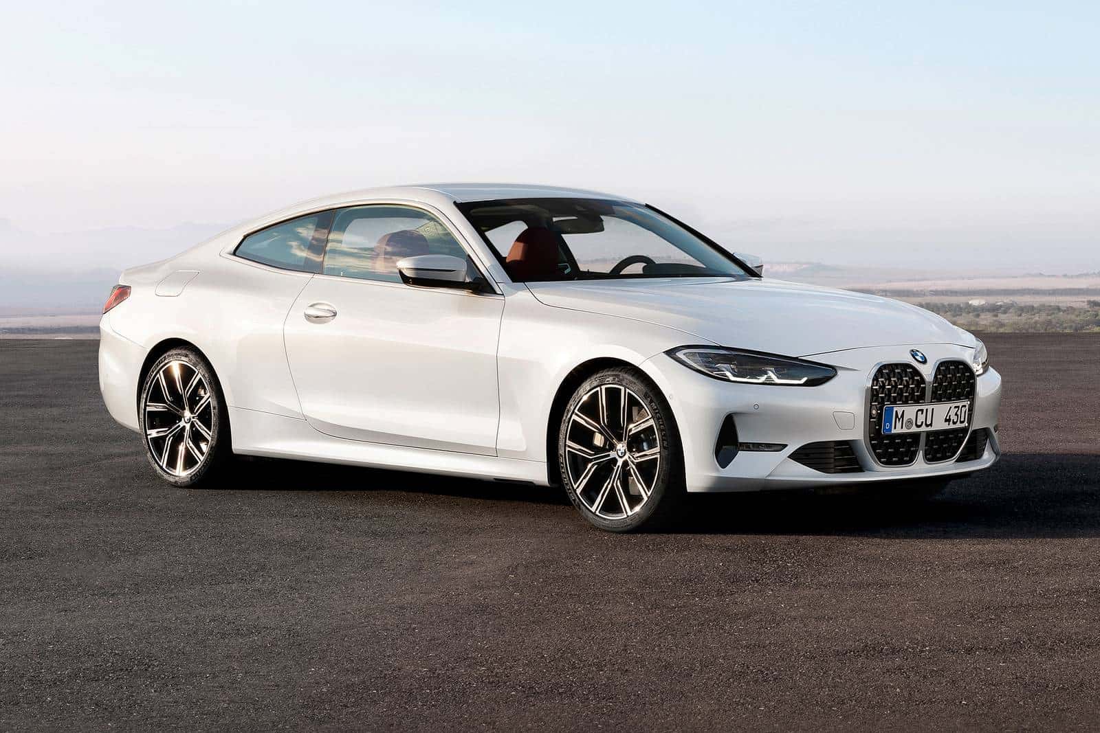 2022 bmw 4 series - right side