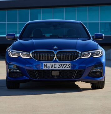 2022 bmw 3 series front view