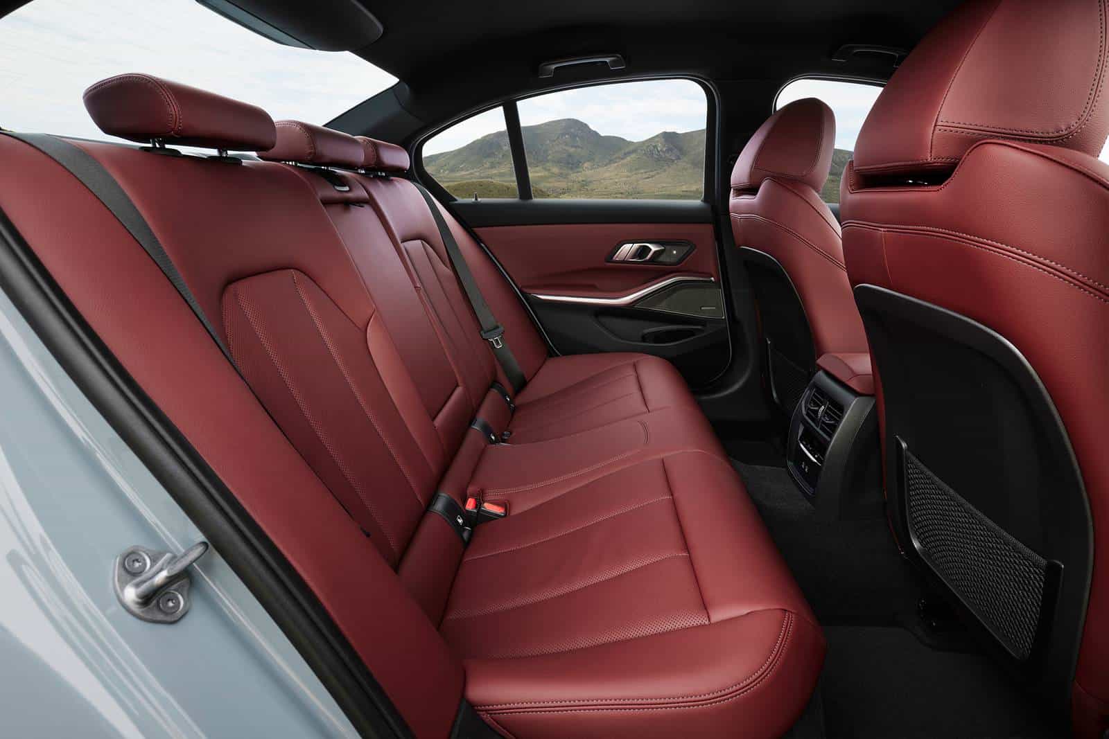 2023 BMW 3 series review - interior