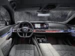 P90458839_highRes_the-new-bmw-m760e-xd