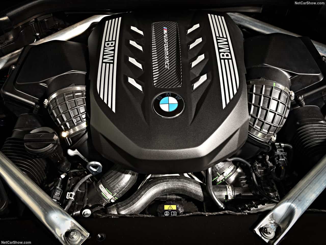 BMW-X7_M50i-2020-1280-2c