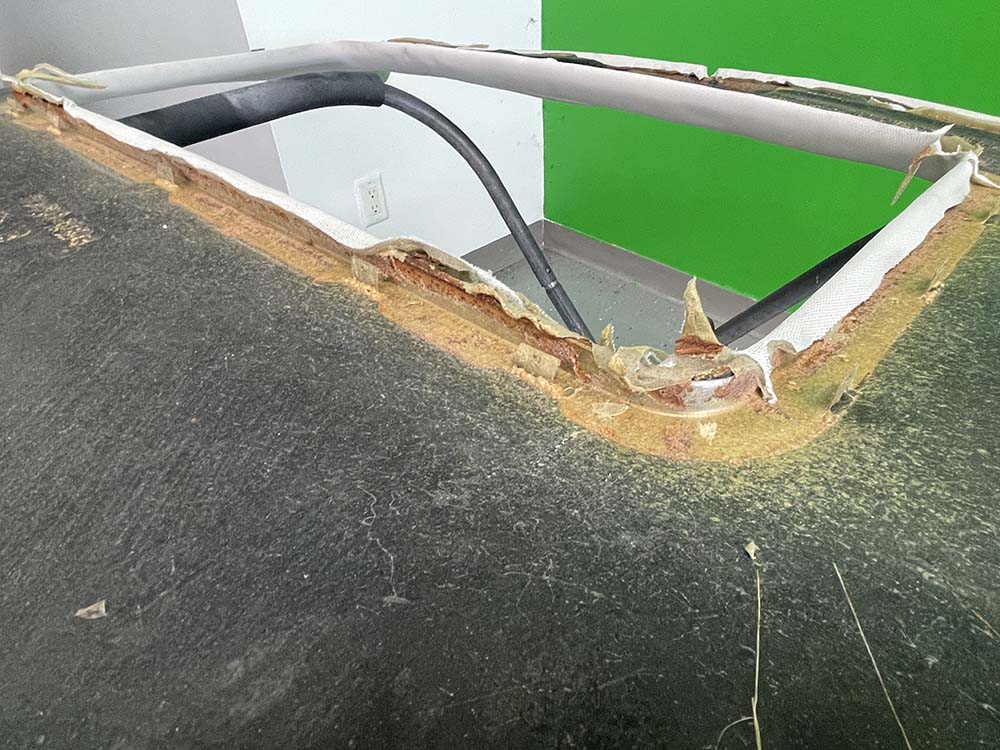 1995 bmw e31 sunroof delete - This metal rail will need to be removed